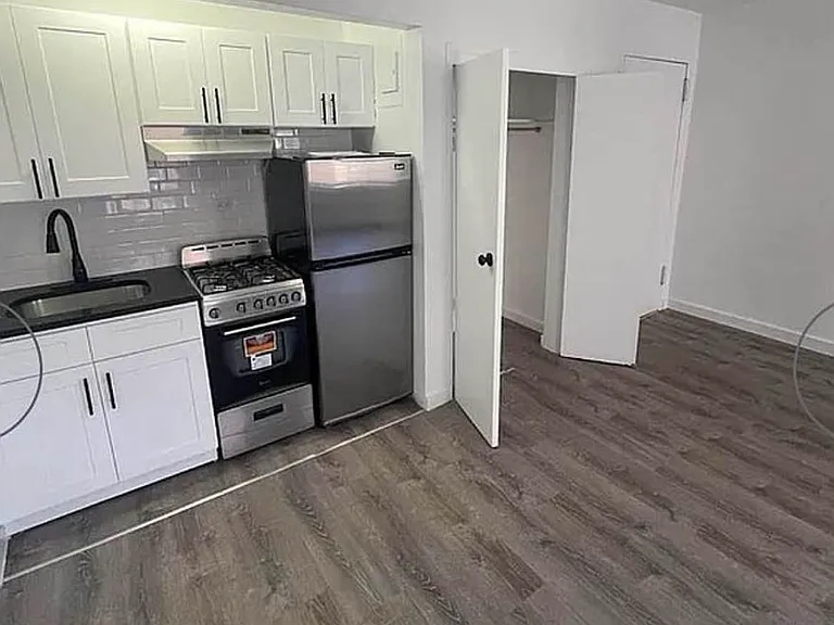 56 Livingston St #4C — Photo 5