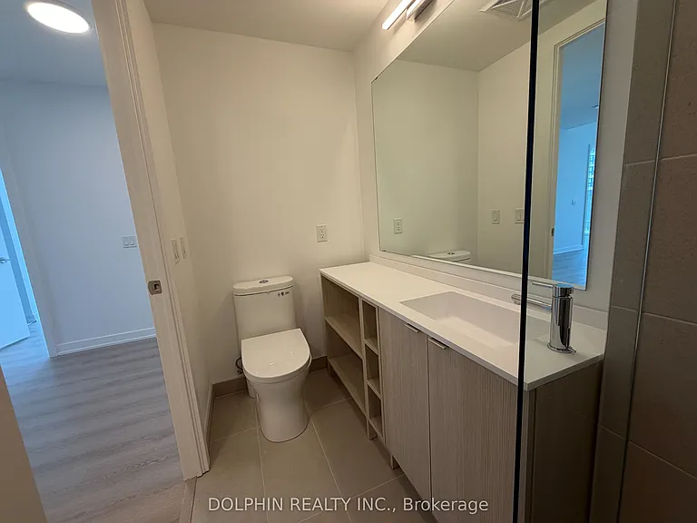 100 Queen St E #2903 — Photo 4