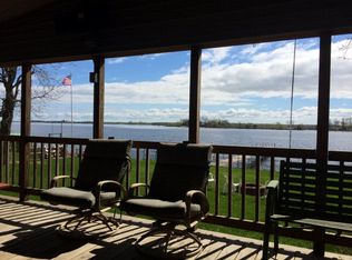 3364 S Willow Rd, Sturgeon Bay, WI 54235