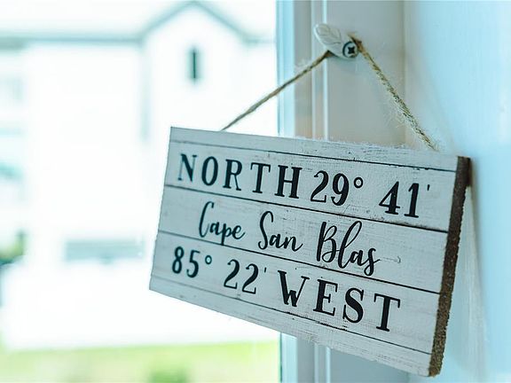 5th image of 469 Haven Rd