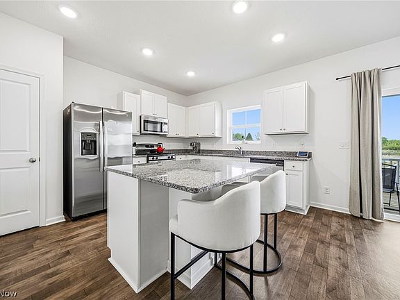 3rd image of 4347 Beech Ave