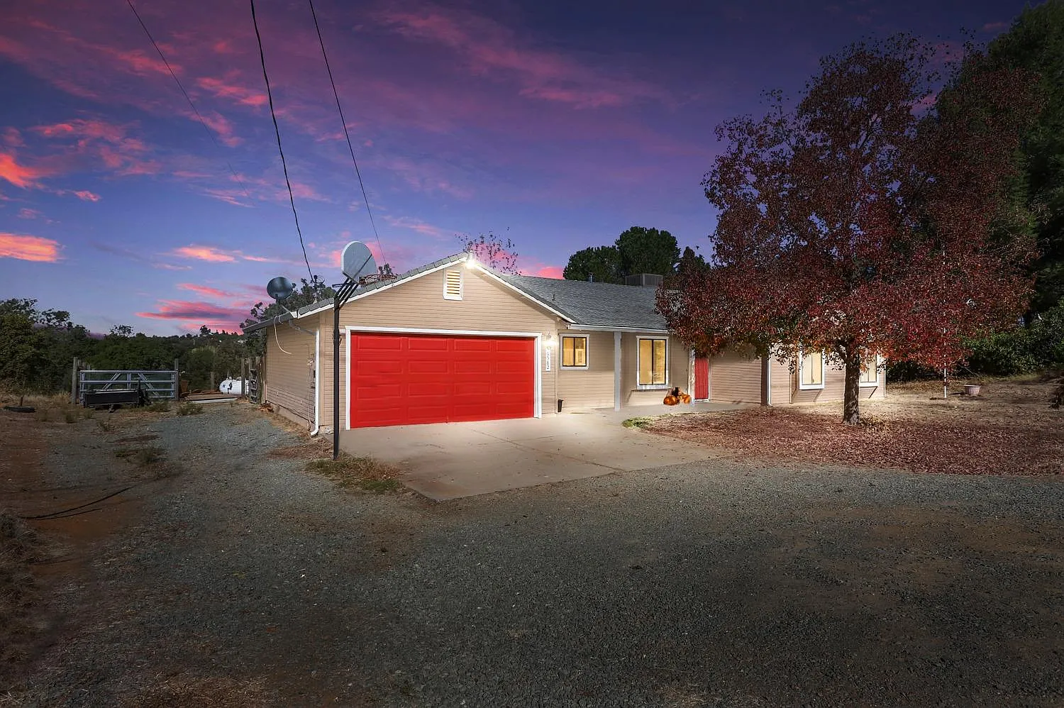 6582 Baldwin St photo 1