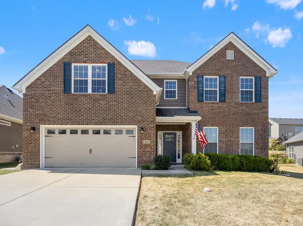 312 Rowanberry Dr, Nicholasville, KY 40356