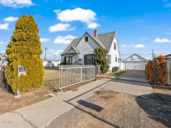 3907 1st St, Union Gap, WA 98903