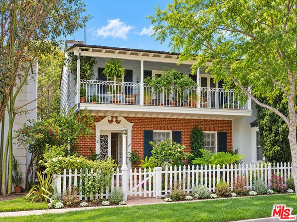 125 S Crescent Dr, Beverly Hills, CA 90212