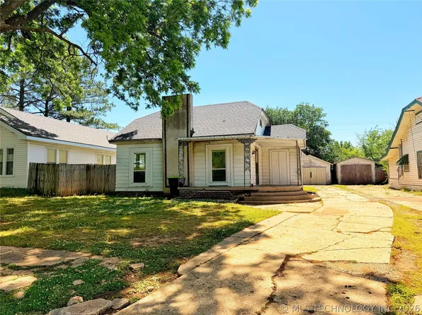 821 N Bullitt St, Holdenville, OK 74848