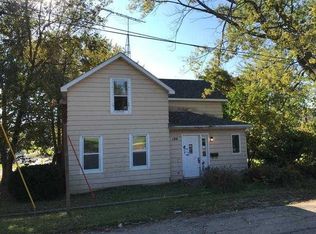 106 Weaver St, Ridgeway, WI 53582