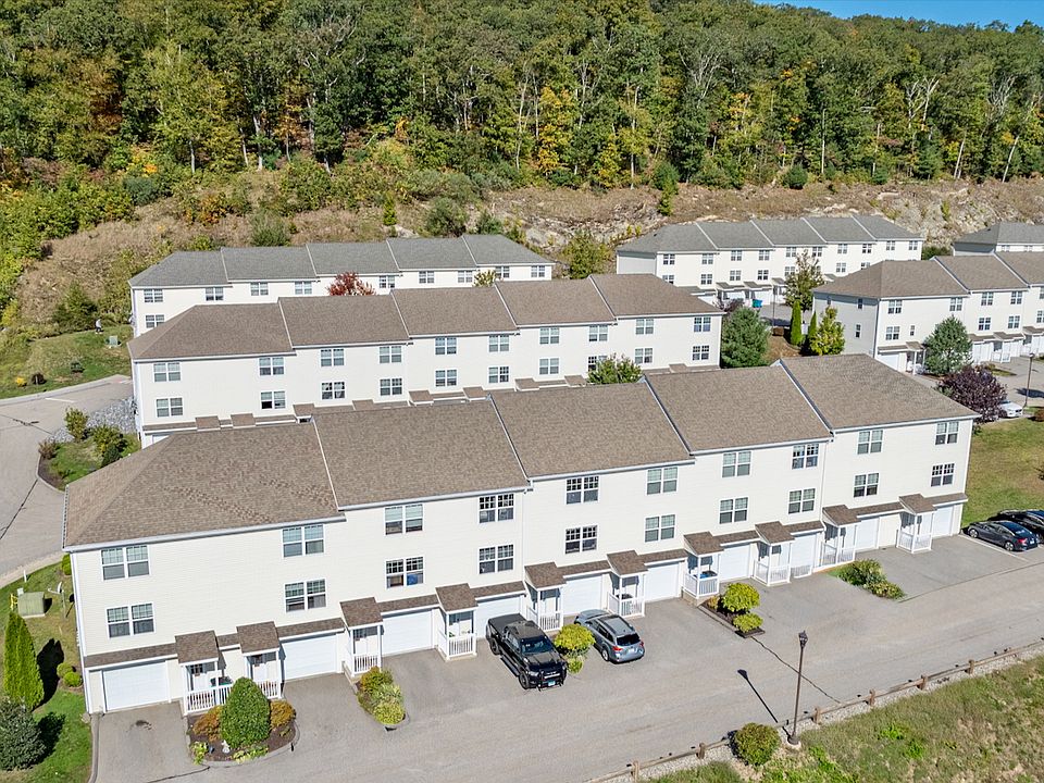 Townhouse apartments.