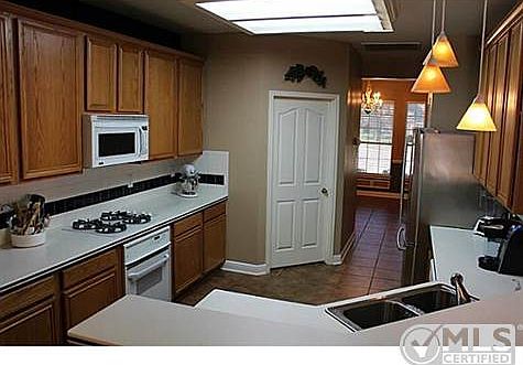 5th image of 3740 Cottonwood Springs Dr