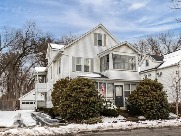 322-324 Chapin Ter, Springfield, MA 01104