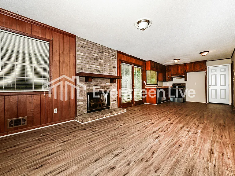 4844 Zinzendorf Dr — Photo 5