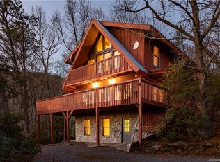 454 Fairview Forest Dr, Fairview, NC 28730