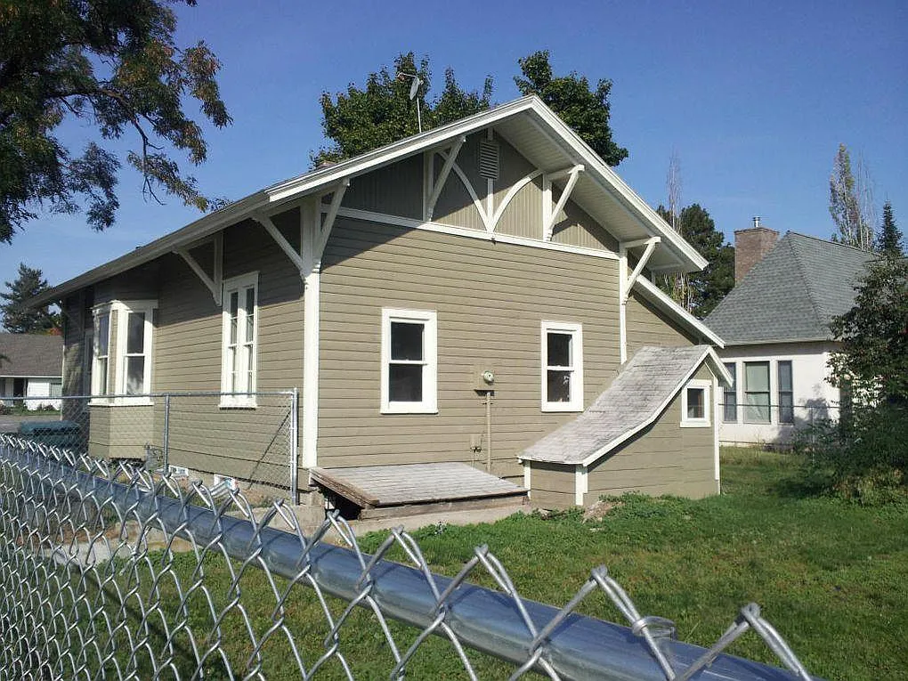 2 bed, 1200 sqft, $2,100 — Photo 2