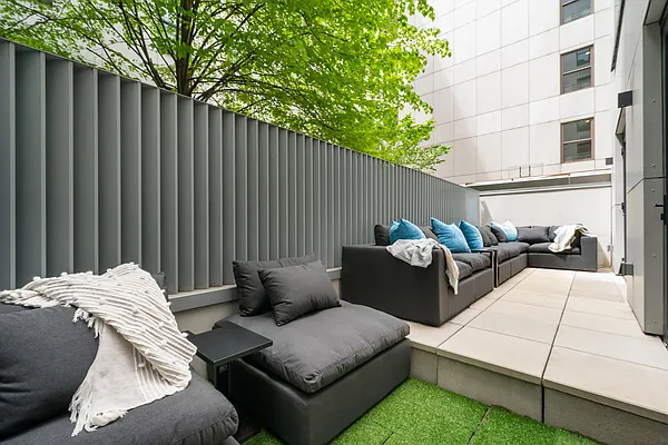 Rented by Platinum Properties | media 18