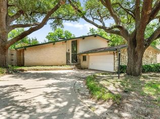 9022 Pinewood Dr, Dallas, TX 75243