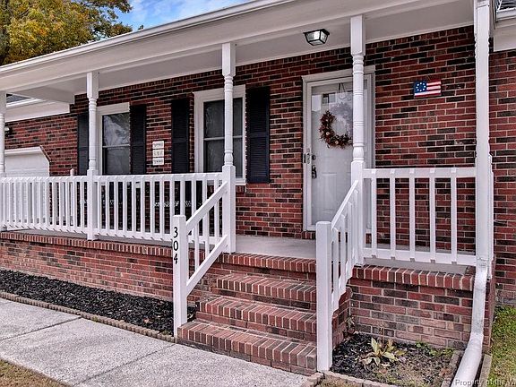 2nd image of 304 Ashland Ct