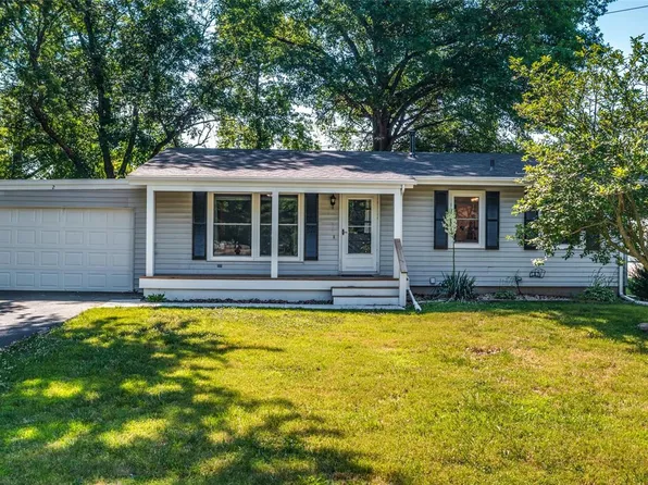 2 Birchwood Rd, Litchfield, IL 62056