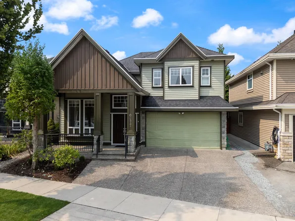 6477 143rd St, Surrey, BC V3W 1T4