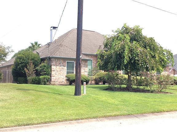 3rd image of 7707 Moonglow Cir