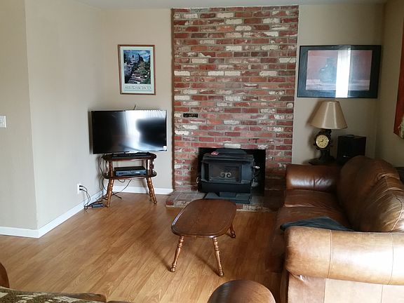 Family room & Fireplace