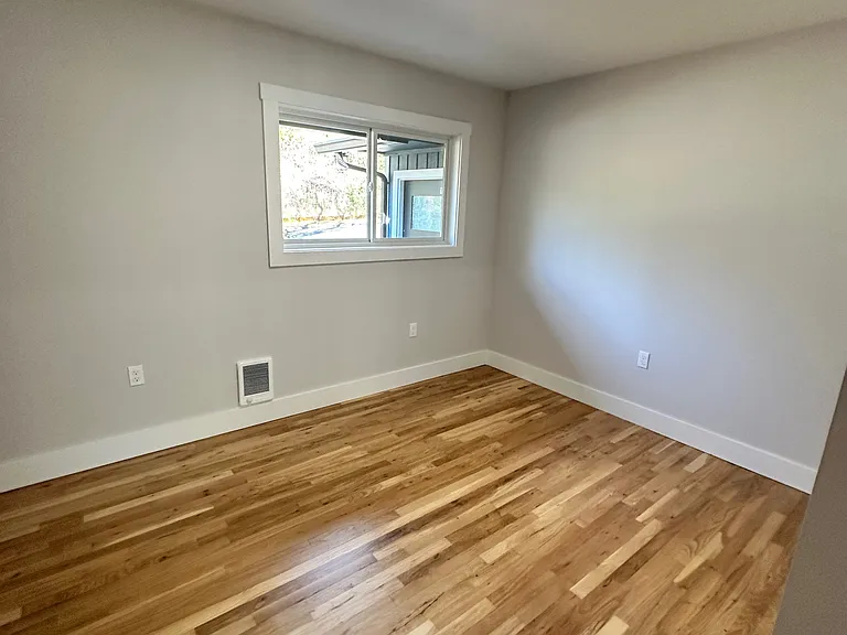 7001 E Loop Rd — Photo 53