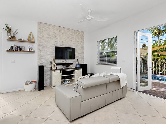 5th image of 1222 NE 18th Avenue #1