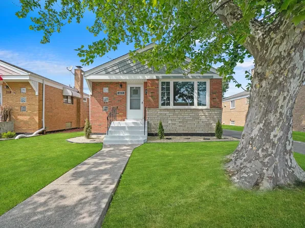 4418 W 82nd St, Chicago, IL 60652