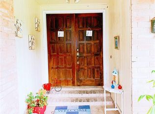 9915 Kent Towne Ln, Sugar Land, TX 77498