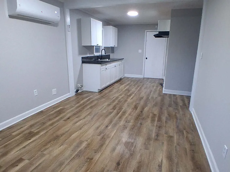 710 Gay St — Photo 5