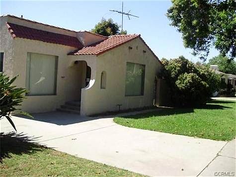 1st image of 2737 Magnolia Ave