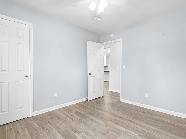 4421 Jenwood St — Photo 4