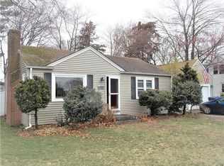 533 Buttonwoods Ave, Warwick, RI 02886