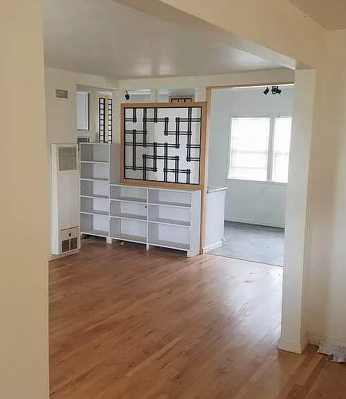 11233 Emelita St #3 — Photo 5