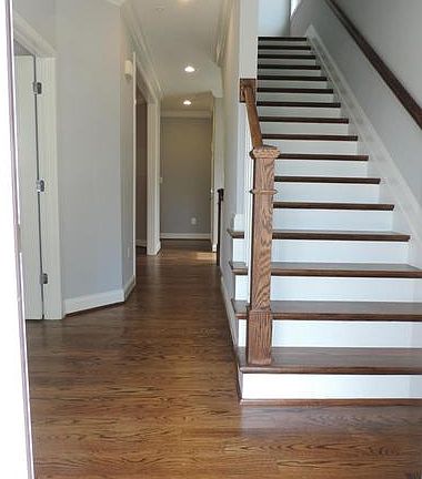 5th image of 421 Reading Ave