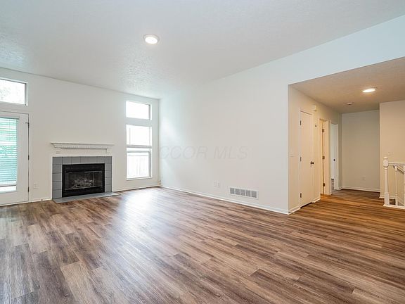 3rd image of 3423 Trentshire Dr