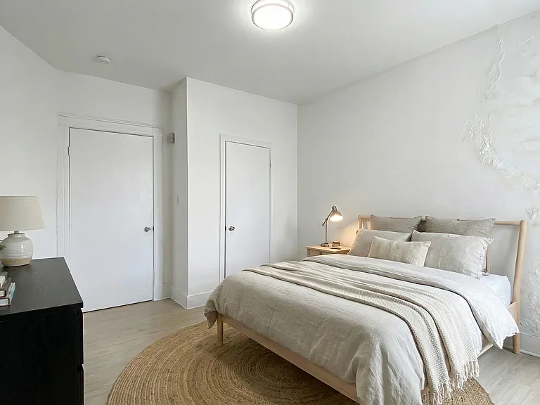 169 E 105th St #10 — Photo 6