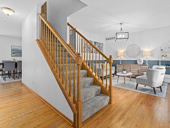 2nd image of 441 Lyman Blvd