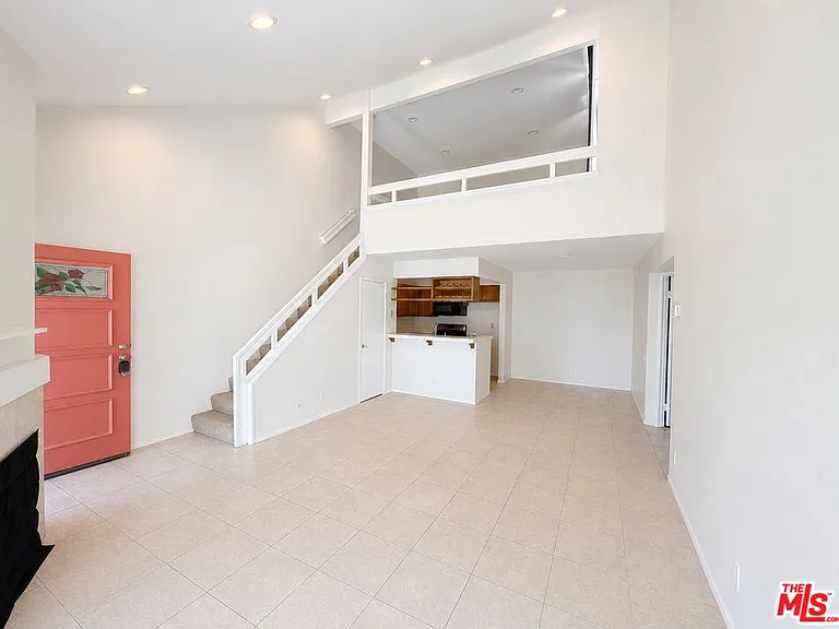 1158 Tivoli Ln #180 — Photo 4
