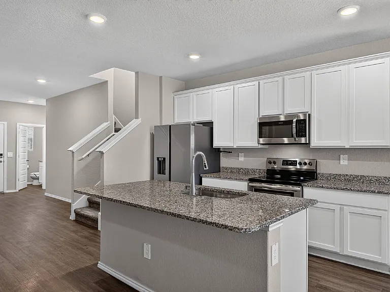 579 Jennifer Way — Photo 10