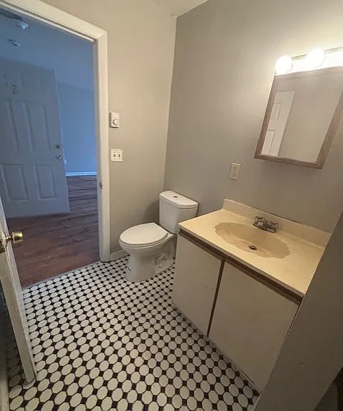 736 High St — Photo 3