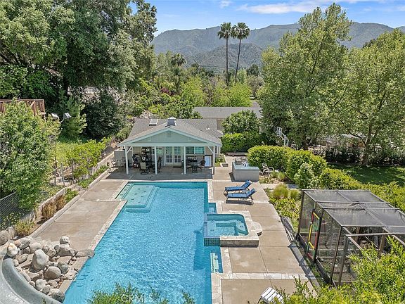 2nd image of 15744 Beaver Run Rd