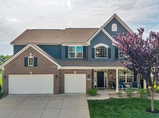 9712 N Port Dr, McCordsville, IN 46055