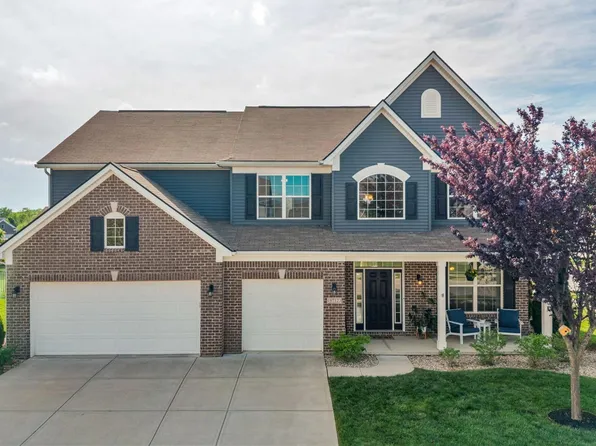 9712 N Port Dr, McCordsville, IN 46055