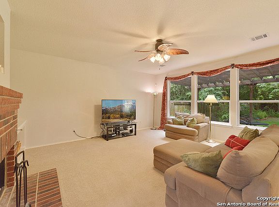 4th image of 4521 Grand Forest Dr