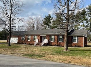678 Shamrock Dr, Madisonville, KY