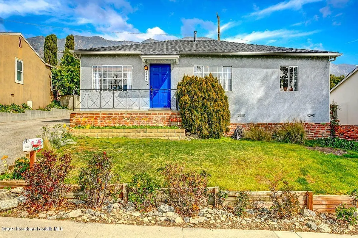 Building Photo - 3343 Santa Carlotta St