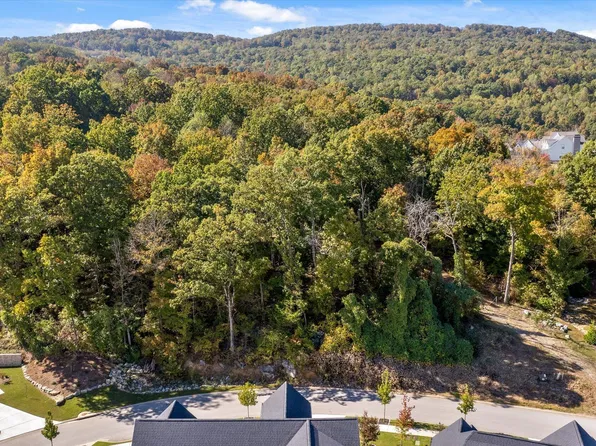 465 Sun Valley Rd #703, Chattanooga, TN 37419