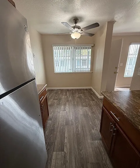 Capitol Ave Apartments — Photo 8