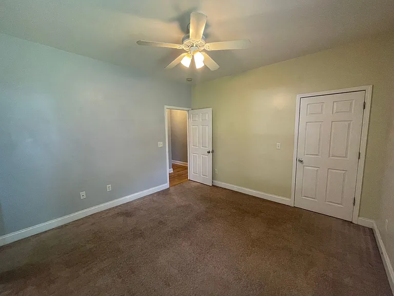 375 Lullwater Dr — Photo 12