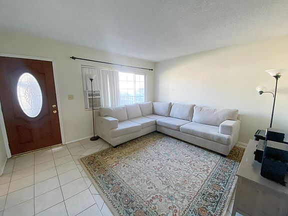 4th image of 4058 W Avenue L4